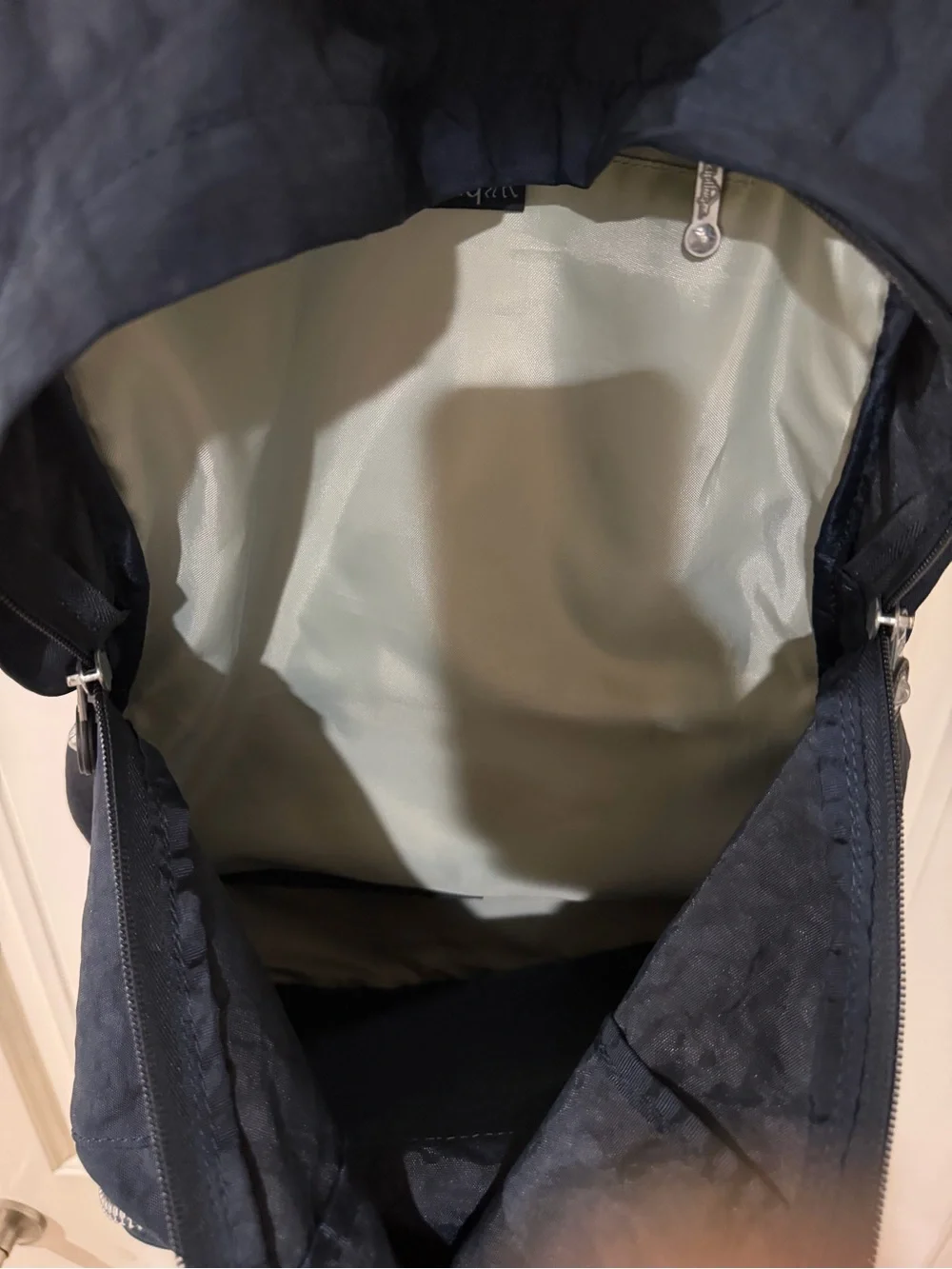 Kipling backpack. - Picture 3 of 6